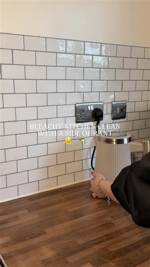 Effective Kitchen Cleaning Tips and Hacks