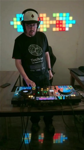 Techno peaktime mixing live highlights