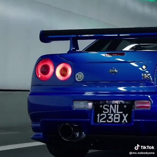 Nissan Skyline GT-R R34 - Dream Car Overview
