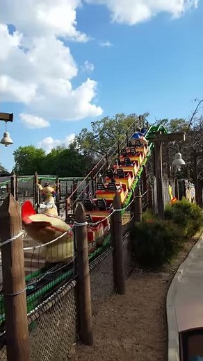 Busch Gardens 2017 Elmo Roller Coaster