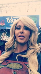 Thursday is beyond crazy here at New York Comic Con! So many people and I’m already running out of some prints! You guys are so amazing and sweet!! Love you!! Come see me all weekend long at the Hot Flips Supplies booth in Artist Alley, Booth #E101! Only signing for a little bit longer today, so if your here today, come by! | Official Ireland Reid