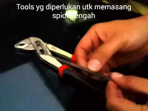 Mercedes W124 Rear View Mirror removal and install