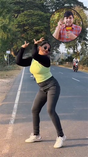 Koyo Bon on Instagram: "Ise Lehte hai Body Tracking Effect 💃 in this video of today I have explained you how you guys can use body tracking effect on your editing application and can make your videos more interesting and more engaging engaging. Seo Keyword - body tracking effect, Camera tracking effect, how to use body tracking effect in capture Pro, body tracking effect, body tracking effect tutorial, editing tutorial in capcut, #bodytracking #capcutedting #koyobon #instatutorial"