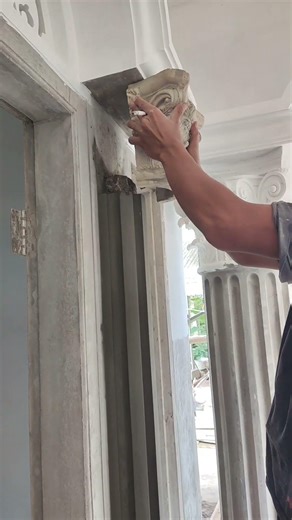 Installation of Corinthian crown #cornice #relief #profile #interiordesign