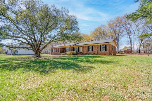 431 N Main St, Shelby, NC 28152 - MLS 4359765 - Coldwell Banker