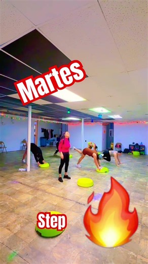 Martes clase step#dance #baile #movimientoelamorhacealmundogirar #humor
