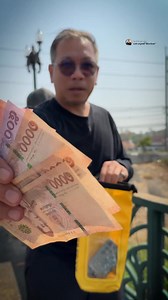 28K views · 546 reactions | กระเป๋ากันน้ำPVC ขนาด 2 ลิตร | เวก มนุษย์"Review" | Facebook