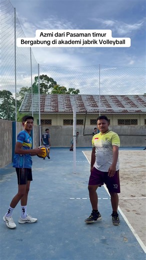 Azmi dari Pasaman Timur bergabung Akademi Jabrik Volleyball