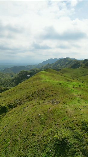 128K views · 2.9K reactions | Sa tingin ninyo anong drone Kaya to guys 樂 A. Mavic mini B. Mini se C. Mini 2 D. Mini 2 se E. Mini 4k | Kuya Barber | Facebook