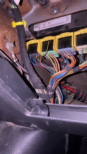 Ford Fiesta 2002-2008 Door Ajar open / can’t Lock car(Fix)