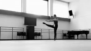 The impeccable David Hallberg prepares to perform Maurice Bejart's rarely seen "Song of a Wayfarer" in The Joyce's Ballet Festival. See stars of the Royal Ballet, American Ballet Theatre, National Ballet of Canada and more, Aug 6-18. Be moved --> https://bit.ly/2wU66cb | The Joyce Theater