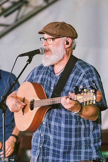 The Drowsy Lads, a critically acclaimed Irish-American Folk powerhouse, are back for this year’s Dublin Irish Festival! 🎶 🎻Named 2018’s “Best Irish-American Band,” they bring high-energy Irish dance tunes and plenty of humor to the stage. Each lad is a multi-instrumentalist, their shows are a mix of fiddle, banjo, button accordion, whistle and more. Get ready to dance and sing along! ☘️ Catch them all three days of the Festival! | Dublin Irish Festival