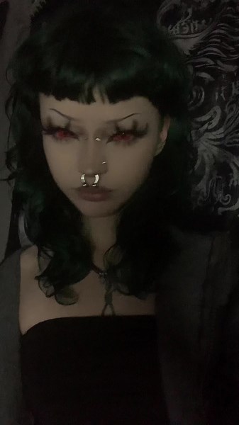 :: (@hellokittyyswitchblade)’s videos with satisfaction - 🤐