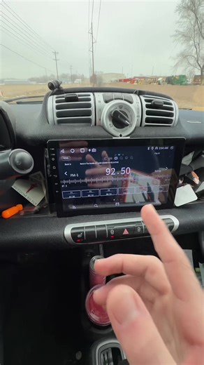 Best Car Screen with CarPlay Features for Your Vehicle