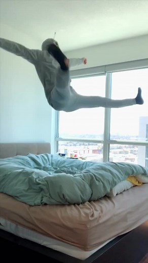 Mastering the Bed Fall: Trampoline Bed Challenge