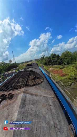 Raw ALCo locomotive sound | Roof top (Up side) view