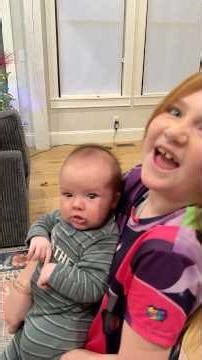 HiDE n SEEK morning with SNOWY and ELFY! Extra crazy for Niko!!