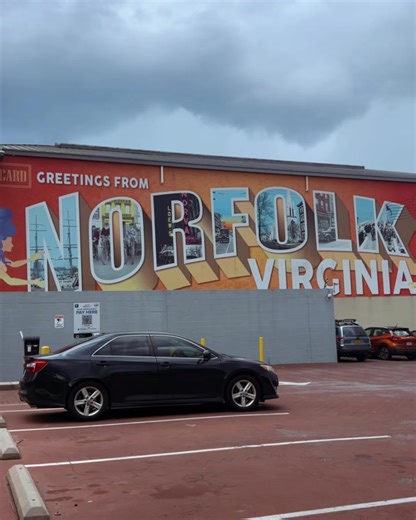 Nothing says America more than our Preamble beer around Norfolk 🍻👏🏼 Home to the world's largest Naval Station, we are proud to have our beer here and to be opening up a brewery around this military town! 🇺🇸 #armedforces #beertime #craftbeerlover #beerbeerbeer #beerlovers #thebeernation #worldofbeer #craftbeerlife #ilovebeer #beerbar #patriotism #militarylove #militarymen #usmilitary #activeduty #merica #firstresponders #brewerylife #ipabeer #lager #paleale #757collective #757 #norfolkva #vi