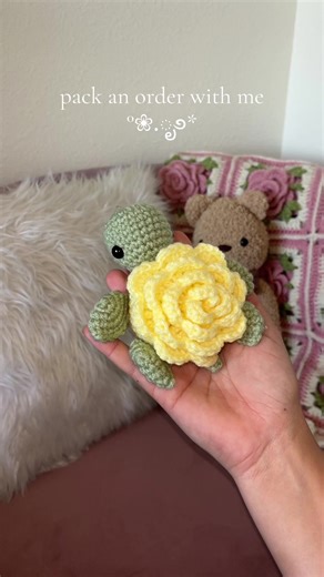 pack a crochet turtle order with me 💛💛💛 #creatorsearchinsights #mysmallbusiness #smallbusinesslove #cutecrochetcreations