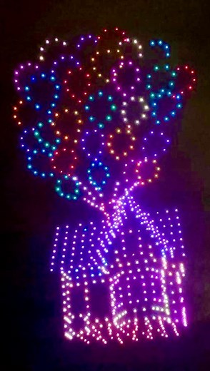 Disney Food Blog on Instagram: "Disney World’s DRONE SHOW debuted tonight! 栗 It was enchanting and had something for everyone. 殺 See it two times per night — 9 and 10:45 — from now through Sept 2! Crowds were heavy tonight. Avoid the first week if you can, or opt for the second show of the night. Eventually demand will die down."