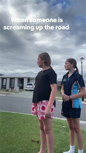 Running from a Dog: A Hilarious Drama Unfolds