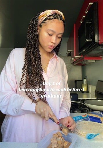 Learning to Cook: Day 1 Journey with Honeysclosetxx