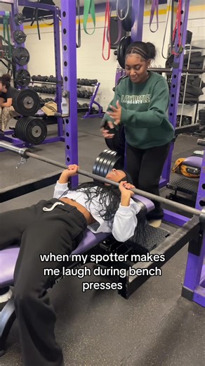 nevaeh (@reeseproperty)’s video of Bench Press