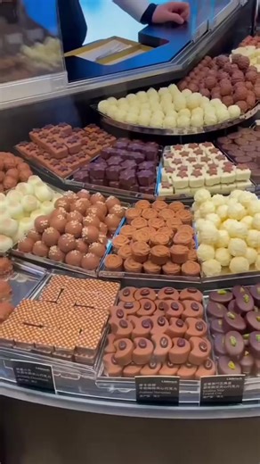 146K views · 2.7K reactions | The 5 most expensive chocolate in the world #top5 #expensive #chocolate | Top5expensive | Facebook