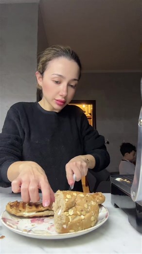 فيديوهات أنشأها Miraام روبين (@miraghcharles) باستخدام original sound - Miraام روبين