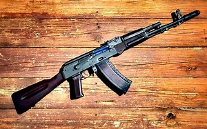 As an "uneducated" Kalashnikov was able to create the perfect machine