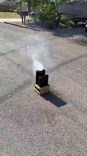 4” Zombie Apocalypse Shells 勞 #4thofjuly #fireworks | Blue Sky | Facebook