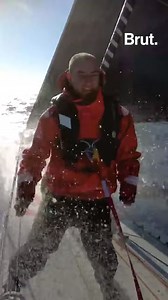 "Il a fallu que je prouve un peu plus que les autres que j'étais capable de faire ce sport." À 40 ans, Damien Seguin s’apprête à réaliser son rêve : devenir le premier skipper handisport à prendre le départ du Vendée Globe. | Brut