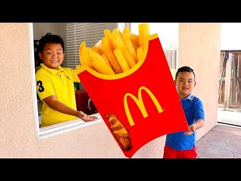 Lyndon & Alex Pretend Play French Fries Fast Food Drive Thru Restaurant Toy Store