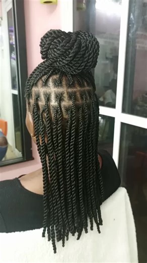 Simple Twist Braids for Gorgeous Hair Glow