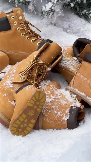 timberlandmongolia_ on Instagram: "Behind every magical moment *is the set designer Add the Premium 6-inch Boot to your holiday wish list 🤩"