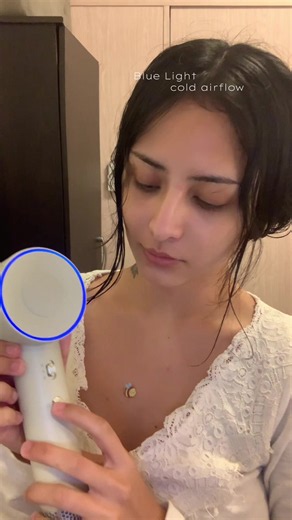 Lunea Air Classic by Camel hair dryer lights explained