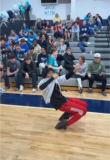 Smooth Criminal Dance Trend at Halftime Show