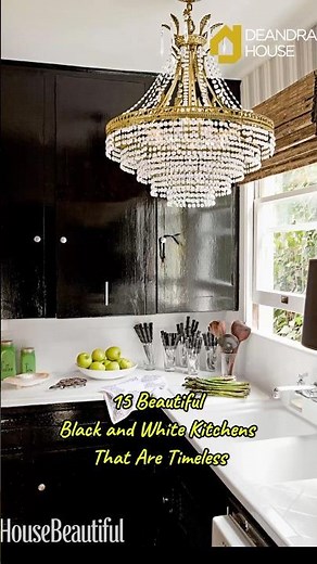 15 Beautiful Black and White Kitchens #KitchenDesign #BlackAndWhite #HomeInspiration #calmdown