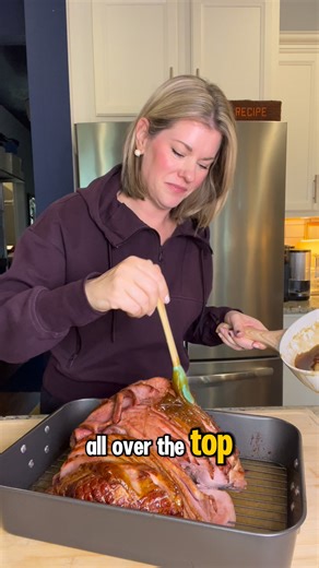 The star of the holiday table just got easier. This Copycat Honey Baked Ham is sweet, sticky, and caramelized to perfection — and you won’t believe how simple it is to make at home. No special tools, no long lines, just that classic glaze everyone loves! It’s perfect for Christmas dinner (and even better for leftover ham sandwiches the next day). Type ‘SEND’ and I’ll dm you this vital recipe! 🍯✨ Get the recipe: https://www.stephreallife.com/copycat-honey-baked-ham/ #Honeybakedham #copycathoneyb