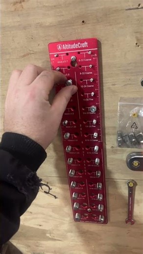 Work Smarter with AltitudeCraft Thread Checker ⚡🔧