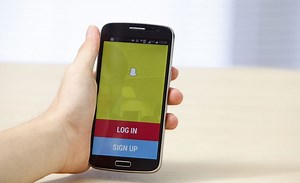 Snapchat Update: Vomiting Rainbow, Scary Face Feature Removed In Latest Software Upgrade