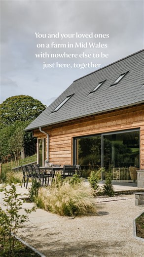 Original Hideaways | Retreat Location in Wales on Instagram: "The Hay Barn – space to slow down, settle in and reconnect 🧡 Set slightly elevated above the surrounding farm, the Hay Barn offers panoramic views, light-filled living spaces and a sense of quiet ease from the moment you arrive. With five king-size en-suite bedrooms, an open-plan kitchen and living area, and direct access to a private terrace, it’s a place designed for togetherness without feeling busy. Ideal for getaways with family