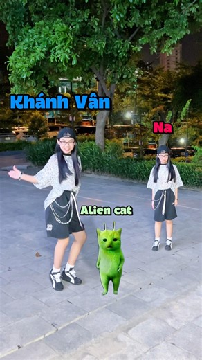Dancing with Alien Cat 😎| Dance Trend #dance #trending #shorts #Khanhvan👧🏻