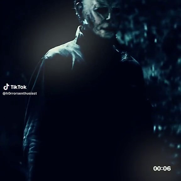 my fav michael scene from halloween kills #fyp #halloween #halloweenedit #halloweenmovie #halloweenkills #halloweenkillsedit #michaelmyers #michaelmyersedit #viral #viralvideo #goviral #xbyzca #foryou #editor #horror #slasher #velocity #velocityedit