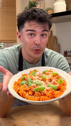 PENNETTE WITH VODKA: You don't find it like this in restaurants anymore! #recipes #penne #vodka #...