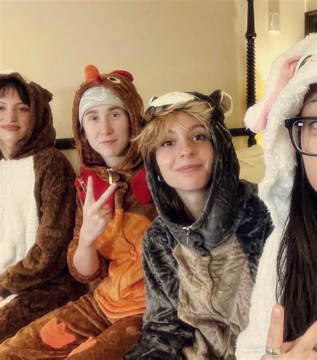 my fav mc diamond lovers | @Katie @izzy @Izzy and Emma | - scps • vampwithhat, strawberrysh0rtcakebar | #v4mpj4y #izzyperez #katieb #turtlewithhat #wlw @J☆sephine @emiliaᵇᵉ @𝗱𝗾𝗱𝗱𝘆𝗯𝗶𝗹𝘀 ⚓︎ @taj ⏾ @kiara @𝓻ay 𝜗𝜚˚⋆ @Kirah✰ @kay ✃ @chloe ꩜ @c0ryed1ter (billies version) @mymy