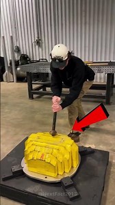Thor's Hammer in Real Life? The Mystery of the Giant Magnet! #magnetism #curiosities #science