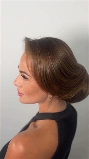 How to create a perfect low bun . Bridal hairstyle tap by step.