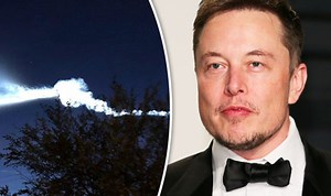 SpaceX launch pictured: Rocket sparks 'alien' and 'End of Word' fears