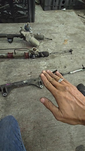 164K views · 3K reactions | Malas la saya nak bertekak ngan pompuan En. Kita semua bukan tak tau,pompuan mana pernah salah路‍♂️ Saya harap,En tengok vidio ni hadamkan betul² dan boleh la kiranya lps ni En ajar cara² yg betul pada isteri En ketika memandu... Semoga bermanfaat vidio ni buat semua diluar sana. APENG Impian AUTO Service Untuk sebarang permasalahan kereta booking wasap jer ditalian 018-223 4389 | APENG Impian AUTO Service | Facebook